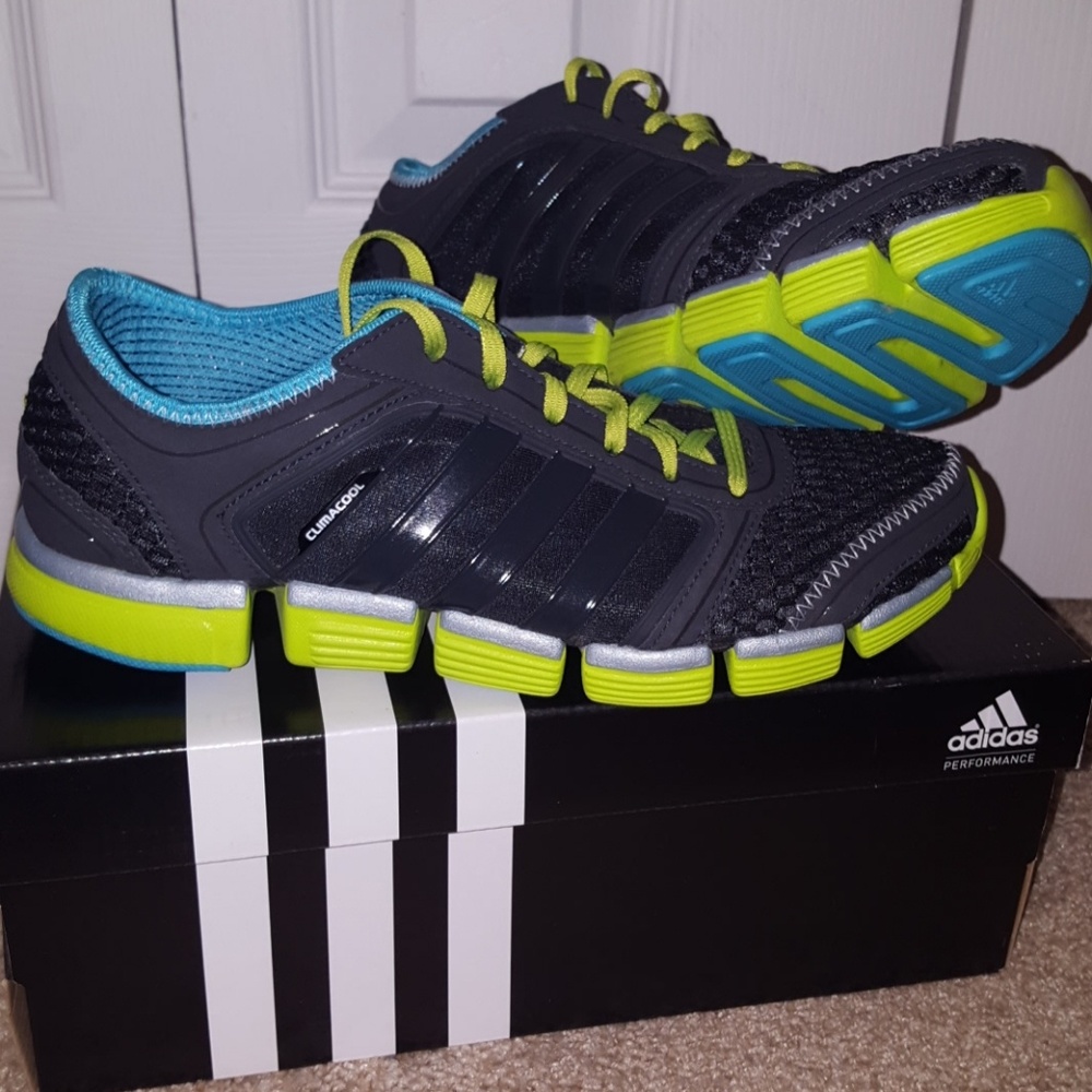 EUC Adidas Climacool Running Shoes Size 9